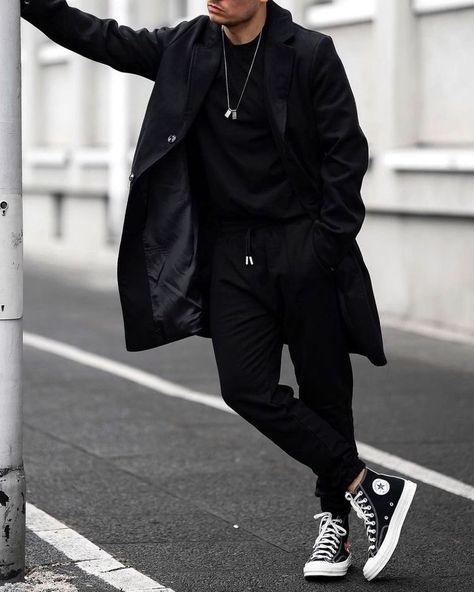 Black Clothing Men Aesthetic, All Black Outfit Men Casual Street Style, All Black Outfit For Men Casual, Mens Clothing Styles Aesthetic, Black Outfit Men Street Fashion, All Black Outfit Men Street Styles, Mens Black Outfit, Outfits Aesthetic Hombre, All Black Outfit Men