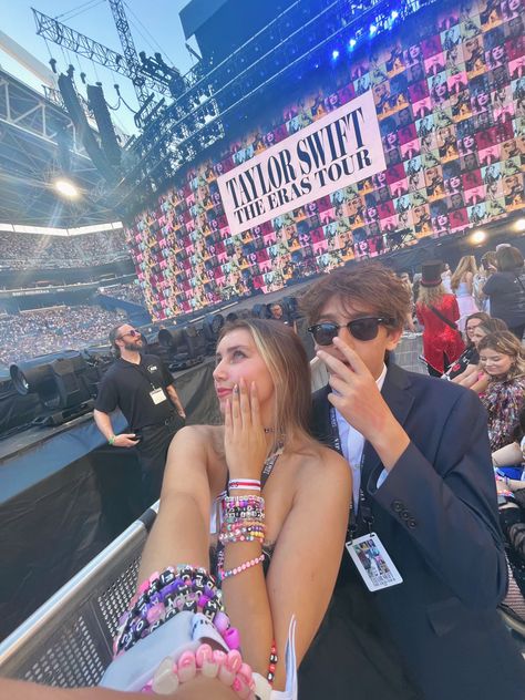 Concert With Boyfriend, Bereal Ideas, Taylor Concert, Taylor Swift Costume, Taylor Core, Western University, Taylor Swift Tour Outfits, Swift Tour, Concert Aesthetic