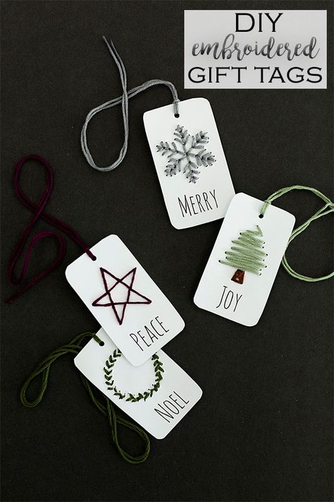 Christmas Name Tags Diy, Diy Christmas Tags Handmade, Diy Gift Tags Ideas, Diy Gift Tags Christmas, Embroidered Gift Tags, Diy Christmas Gift Tags, Hand Embroidered Gifts, Christmas Gift Tags Diy, Christmas Name Tags