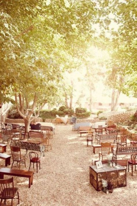 27-clever-ways-to-seat-your-guests-at-the-wedding-ceremony- 13 Vegas Wedding Venue, Wedding Ceremony Chairs, Wedding Ceremony Setup, Wedding Ceremony Seating, Nevada Wedding, Ceremony Chairs, Chairs And Tables, Eclectic Wedding, Reception Seating