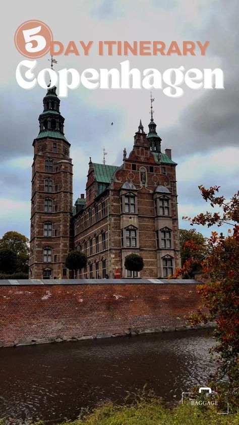 A large castle known as Rosenborg Castle, in Copnehagen, Denmark. Travel Tips With Toddlers, Travel Tips With Baby, Flight Girls, Copenhagen Travel, Copenhagen Hotel, Resort Architecture, Paris Travel Tips, Castle Aesthetic, International Travel Tips