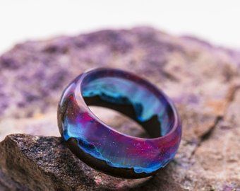 Norway Lights, Tiny Landscape, Wood Fashion, Wood Resin Jewelry, Galaxy Ring, Green Wood, Resin Ring, Wood Resin, Wood Rings