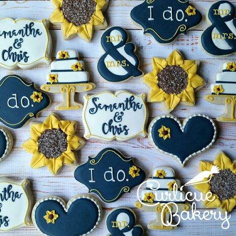 Navy and sunflowers themed decorated sugar cookies for rehearsal dinner or wedding Tulips Wedding, Cakes To Make, Favour Ideas, Sunflower Themed Wedding, Sunflower Bridal Shower, Bridal Sunflowers, Kissing Ball, Bridal Luncheon, Dessert Party