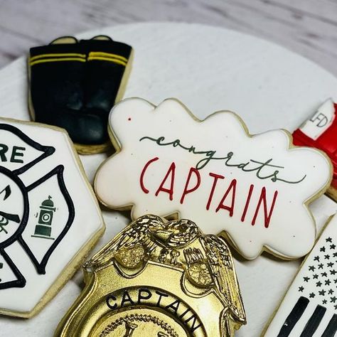 Monica Gonzales on Instagram: "Congratulations to all LFD firefighters who passed the captain’s exam today 🚒👩‍🚒 #mosweetstx #firefightercookies #laredotexas #cookiesoflaredo #captain #texasbaker #firemancookies #texasfirefighters #smallbusinesstexas #sugarcookies #explorepage #laredotx" Retirement Party Firefighter, Fire Captain Promotion Party, Fire Chief Retirement Party Ideas, Firefighter Retirement Gifts, Fire Captain, Firefighter Retirement, Promotion Party, Fire Gifts, Fire Chief