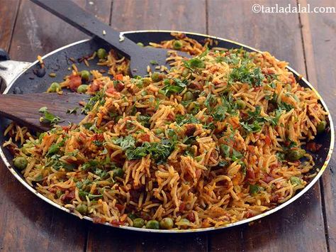 Difficult Recipes, Tawa Pulao Recipes, Tawa Pulao, Achari Paneer, Pav Bhaji Masala, Plain Rice, Pulao Recipe, Pav Bhaji, Popular Food