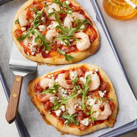 Pepperoni Flatbread, Shrimp Flatbread, Barbeque Shrimp, Shrimp Pizza, Barbecue Shrimp, Wheaton Illinois, Best Fish Recipes, Big Pizza, Recipe For Dinner