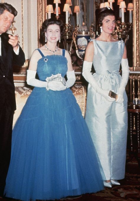 What actually happened, what may have happened, and what came from the writer’s room in the episode when Elizabeth meets Jackie? Rainha Elizabeth Ii, Stylish Maxi Dress, Jackie Onassis, Wedding Clip, Clip Earring, Elisabeth Ii, Isabel Ii, Princess Margaret, Her Majesty The Queen