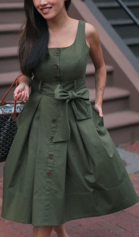 Olive Green Midi Dress Green Dresses Casual, Green Dress Outfit Casual, Olive Green Dress Casual, Olive Green Outfits, Olive Color Dress, Olive Green Dress Outfit, Casual Green Dress, Olive Clothes, Olive Colored Dress