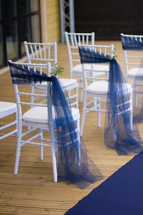 Wedding Chair Decorations Diy, Wedding Aisle Decorations Outdoor, Wedding Chair Decor, Wedding Chair Sashes, Pew Decorations, Diy Tulle, Diy Wedding Table, Wedding Chair Decorations, Chair Sash