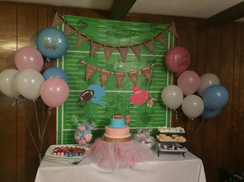 Touchdowns or Tutus sweets table Football Gender Reveal Party, Football Gender Reveal, Gender Reveal Cookies, Gender Reveal Photos, Girl Gender Reveal, Gender Reveal Party Invitations, Gender Reveal Themes, Baby Reveal Party, Gender Party