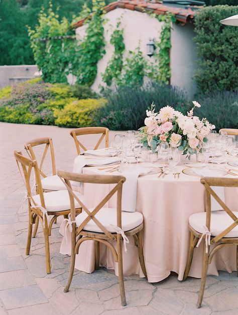 Blue Pastel Wedding, Romantic Wedding Table Decor, Pastel Pink Weddings, Fairy Wedding Dress, Wedding Reception Inspiration, Blush Pink Weddings, Blue Pastel, Wedding Linens, Pastel Wedding