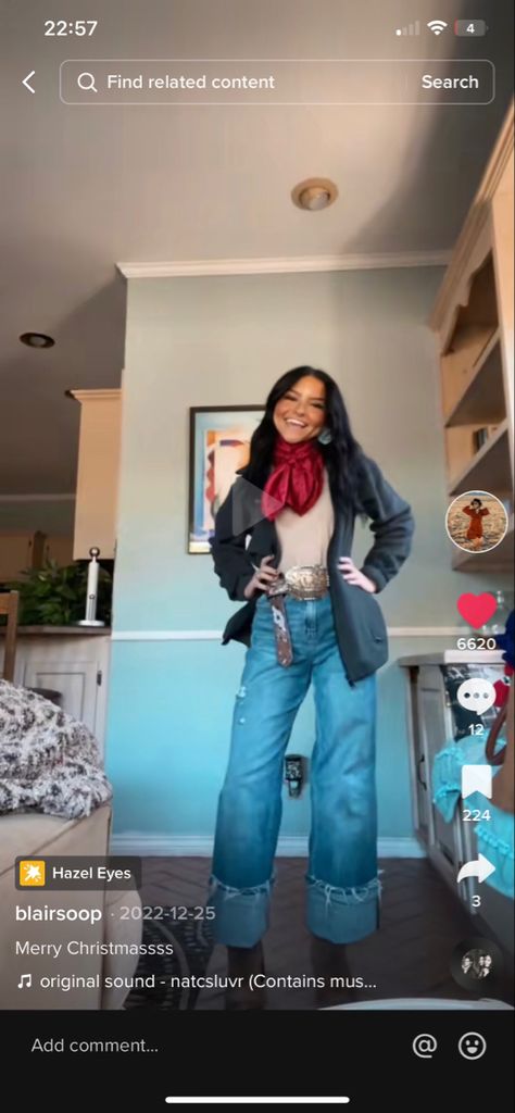 Western Graphic Tees Outfit Winter, Western Outfits With Wide Leg Jeans, Wide Leg Western Outfit, Blair Soop Outfit, Western Blazer Outfit, Western Chic Outfits Dressy, Punchy Winter Outfits, Cold Western Outfit, Outfits With Wide Leg Jeans