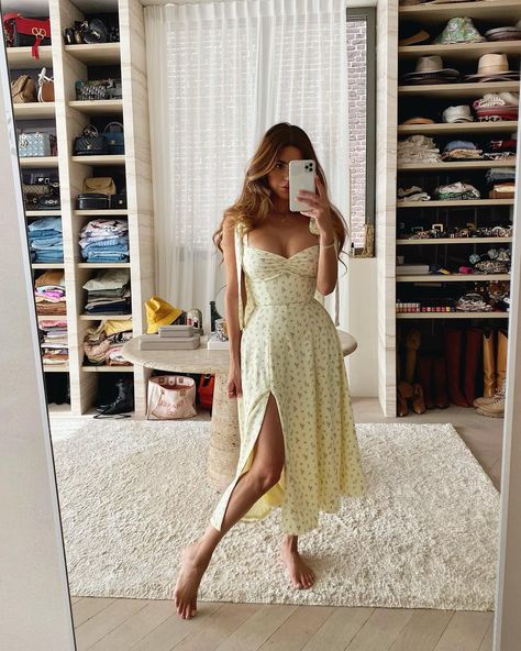 Negin Mirsalehi on Instagram: “After snow and ice fun, I’m in a big spring mood. 💛🐥” فستان زهري, Trendy Spring Outfits, Floral Dresses Long, Maxi Robes, Vestido Casual, Women Long Dresses, Floral Dress Summer, Cami Dress, Dressing Room