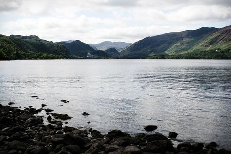 Hogwarts Castle, Hogwarts Aesthetic, The Siren, George Weasley, Body Of Water, Fantasy Story, Harry Potter Aesthetic, Scotland Travel, Sirens