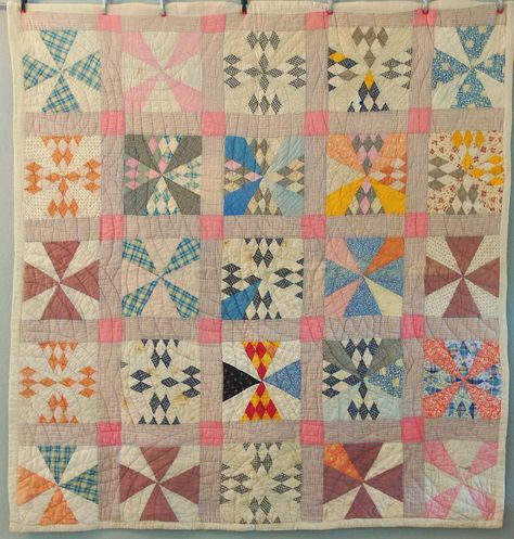 Antique Quilt Handmade Primitive 1920s Maltese Cross Beaded Quilts, Quilt Shapes, Crib Quilts, Traditional Quilt Patterns, Vintage Quilts Patterns, Vintage Quilts Antiques, Quilts Vintage, Amish Quilts, Common Thread