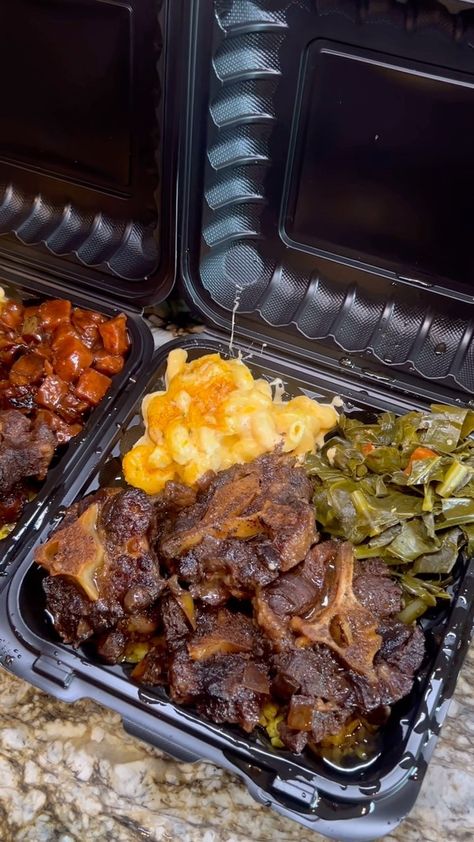 Oxtail Plates, Big Plate Of Food, Plates For Sale Food, Out To Eat Aesthetic, Soul Food Plates, Selling Plates, Cooking Soul Food, Food Plates, Southern Recipes Soul Food