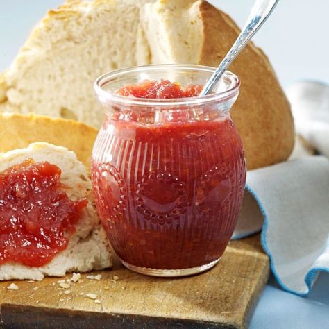 Rhubarb Marmalade, Marmalade Recipe, Rhubarb Jam, Dessert Aux Fruits, Berry Jam, Jam And Jelly, Rhubarb Recipes, Jelly Recipes, The Jar