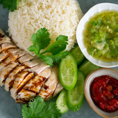 Hainanese Chicken Rice - Marion's Kitchen Vietnamese Chicken And Rice, Hainan Chicken Rice, Marions Kitchen, Mat Inspiration, Hawker Centre, Hainanese Chicken Rice, Marion Grasby, Marion's Kitchen, Chicken Rice Recipes