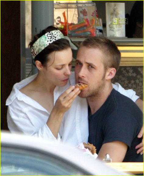 Ryan Gosling And Rachel Mcadams, 2000s Shows, Райан Гослинг, Cutest Couple Ever, Rachel Mcadams, Old Love, Ryan Gosling, Rare Photos, Celebrity Couples