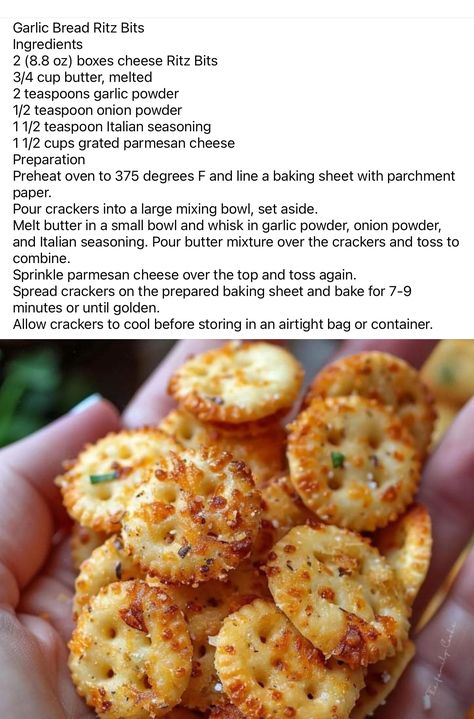 Garlic Ritz Bits, Garlic Bread Ritz Bits, Ritz Bits, Ritz Cracker Recipes, Seasoned Crackers, Cottage Food, Crackers Recipe, Oyster Crackers, Lake Food Ideas Summer