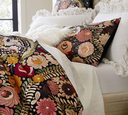 Helena Embroidered Floral Percale Duvet Cover & Shams | Pottery Barn Canada Dark Living Room Ideas, Dark Living Room, Bohemian Bedrooms, Pottery Barn Duvet, Duvet Covers Floral, Hippie Bedding, Neutral Bedding, Fall Bedding, Small Living Room Ideas