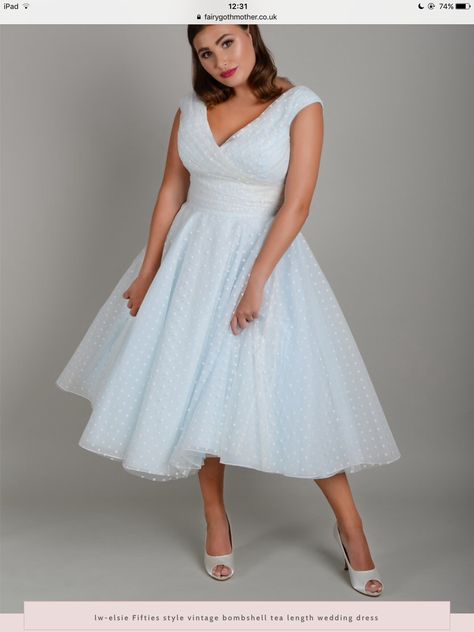 My Wedding Dress :) Polka Dot Wedding Dress Tea Length, Short Wedding Dress Plus Size, Plus Size Wedding Dress Short, Wedding Dresses Plus, Wedding Dress Plus Size, Vintage Style Wedding Dresses, Tea Length Wedding, Fifties Fashion, Curvy Bride