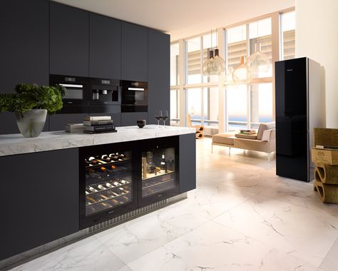 Perfect for entertaining, this kitchen island features two Miele Under Counter Wine Conditioning Units #kitcheninspiration Miele Kitchen Appliances, Miele Kitchen, Black Fridges, Black Appliances Kitchen, Handleless Kitchen, 3 Sisters, Trendy Kitchen, Wine Fridge, Wine Storage