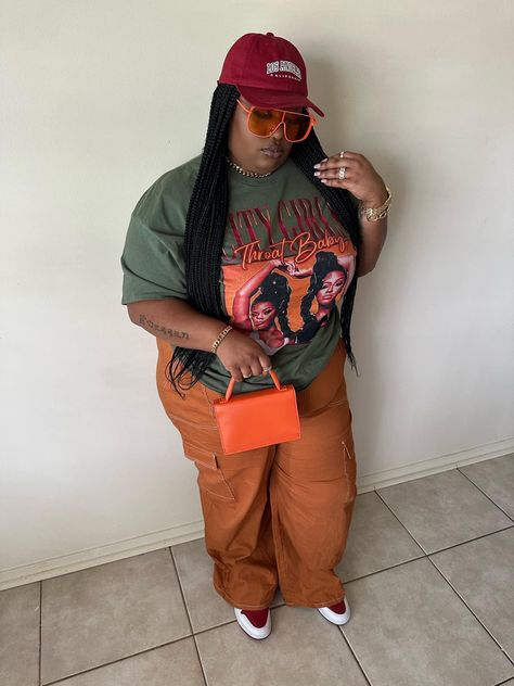 Fashion Nova Plus Size Outfit Ideas, Black Women Leggings Outfit, Urban Plus Size Fashion For Women Black, Plus Size Streetwear Summer, Plus Size Streetwear Outfits, Cute Plus Size Outfits Black Women, Urban Plus Size Fashion, Plus Size Tomboy Fashion, Plus Size Birthday Outfits