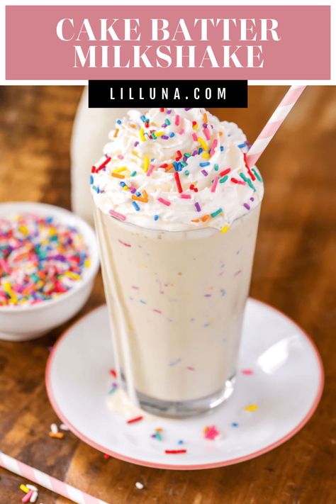 Summer Milkshakes, Cake Batter Milkshake, Milkshakes Recipes, Funfetti Pancakes, Funfetti Cookies, Ice Cream Drinks, Funfetti Cake Mix, Soda Shop, Funfetti Cake