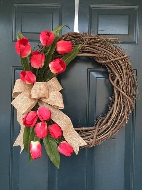 24 Simple DIY Spring Wreaths » Lady Decluttered Diy Frühling, Diy Spring Wreath, Mothers Day Wreath, Door Wreaths Diy, Spring Door Wreaths, Tulip Wreath, Spring Wreaths, Diy Spring, Valentine Day Wreaths