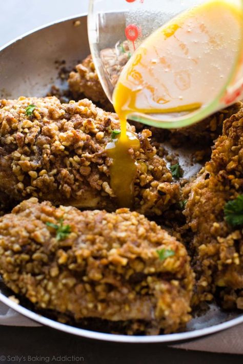 Walnut Crusted Chicken, Pecan Crusted Chicken, Lemon Thyme Chicken, Walnut Chicken, Crusted Chicken Recipes, Walnut Crust, Slow Cooker Chicken Chili, Walnut Recipes, Sally's Baking