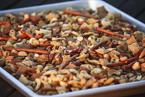 Slow Cooker Chex Mix Recipe Chex Mix Crock Pot, Chez Mix, Homemade Chex Mix, Chex Mix Recipe, Country Food, Chex Mix Recipes, Chex Mix, Crock Pot Slow Cooker, Crock Pot Cooking