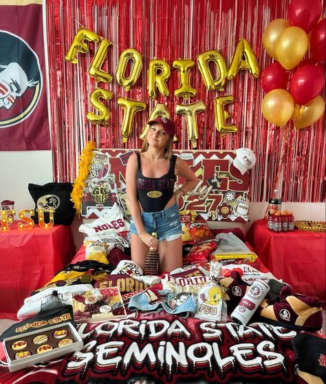 College Bed Party, Class Of 2027, College Bed, Girly Games, Bed Party, Senior Year Fun, Disney Dinner, College Bedding, College Acceptance