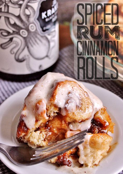 Spiced Rum Desserts, Baking With Rum, Boozy Cinnamon Rolls, Rum Extract Recipes, Cinnamon Rolls Different Flavors, Different Cinnamon Roll Flavors, January Flavors, Recipes With Rum, Flavored Cinnamon Rolls