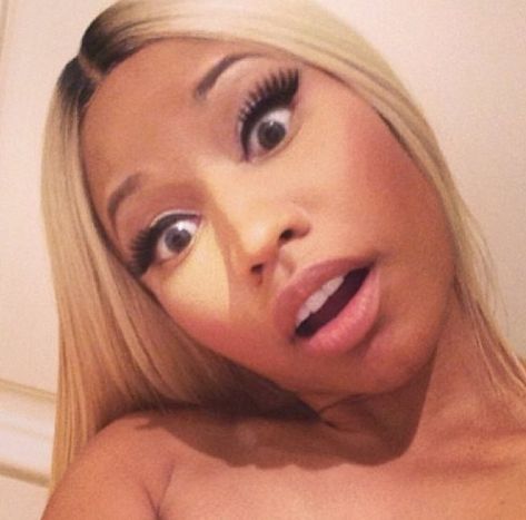 Old Nicki Minaj, Nicki Minaj Barbie, Celebrity Selfies, Nicki Minaj Photos, Nicki Minaj Pictures, 2013 Swag Era, American Rappers, Instagram Funny, Doja Cat