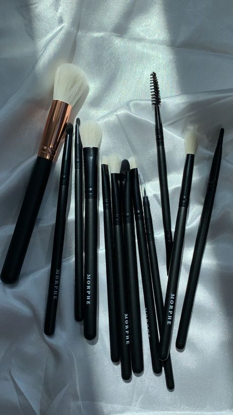 Morphe Makeup Brushes, Makeup Morphe, Morphe Makeup, Powder Brush, Makeup Brushes, Makeup, Beauty, Make Up