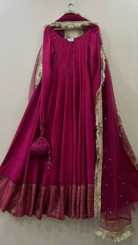 Simple Dress Casual, Pakistani Fancy Dresses, Pakistani Dresses Casual, Pakistani Fashion Party Wear, Beautiful Pakistani Dresses, Fancy Dresses Long, Simple Pakistani Dresses, Designer Dresses Casual, Stylish Party Dresses