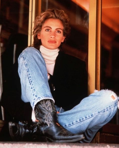 tenuedenimes Look Jean, Denim Inspiration, Look Retro, Looks Street Style, Julia Roberts, Mode Inspo, Looks Chic, Look Vintage, 가을 패션