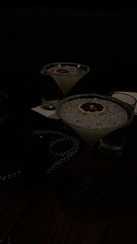 Drinks Aesthetic Minimalistic Abstract Clubbing Aesthetic, Dark Paradise, Pretty Drinks, Night Vibes, Future Lifestyle, What Makes You Happy, Night Aesthetic, Black Aesthetic, Dark Aesthetic