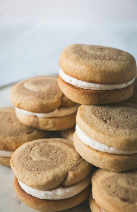 These Cinnamon Roll Cookie Sandwiches are chewy, soft and perfectly sweet! I've even made just the cookie with a glaze and it's perfection! Cinnamon Cookie Recipes, Cinnamon Cookies Recipes, Cookie Sandwich Recipes, Monster Cookies Recipe, Winter Baking, Cookie Sandwich, Cinnamon Roll Cookies, Cookie Sandwiches, Shortbread Cookie Recipe