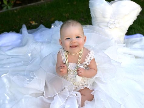 8 Month Old Photoshoot, Dress For Anniversary, Month Old Photoshoot, Old Photoshoot, Baby In Wedding Dress, Old Wedding Dresses, Wedding Dress Photoshoot, Mom Wedding Dress, 1st Birthday Photos