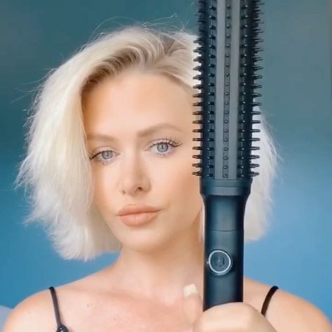 Laura Rugetti’s Instagram post: “I shaved my head 2 years ago and almost out of that awkward length but the new @ghd_northamerica rise hot brush has made styling easier…” Ghd Rise, Hot Brush, Shave My Head, Shaving, Hair Straightener, Instagram Post, Instagram Posts, Hair, Beauty