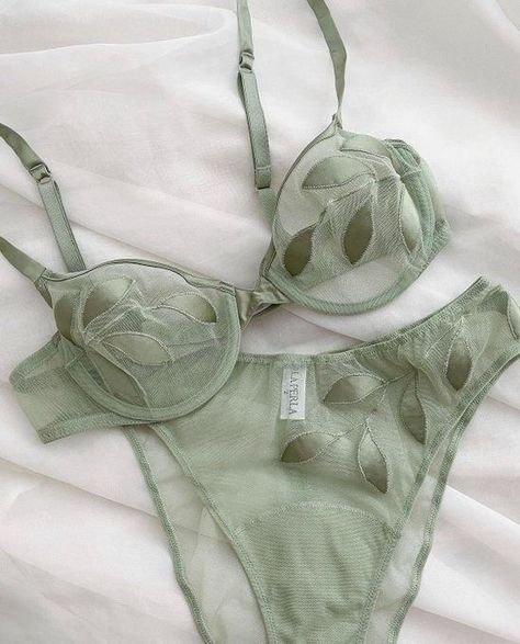 Green Lingerie, Lingerie Inspiration, Cute Lingerie, Lingerie Outfits, Pretty Lingerie, Bridal Lingerie, Vintage Lingerie, Lingerie Fashion, Lingerie Collection