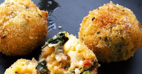 Air Fryer Arancini, Fish Diet, Arancini Recipe, Recipe Air Fryer, Golden Rice, 12 Tomatoes Recipes, Sides Recipes, Elegant Appetizers, Airfryer Recipes