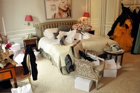 Fall 24, Nyc Apartment, Dream Apartment, Dream Bedroom, On The Floor, Bedroom Inspo, Bed Room, My New Room, House Inspo