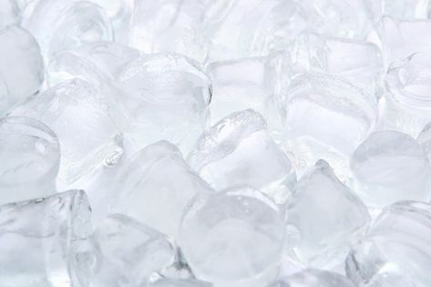 Hielo | Free Photo #Freepik #freephoto #agua #cuadrado #forma #hielo Ice Aesthetic, Frozen Ice, Alcoholic Cocktails, Eating Ice, Iced Latte, Ice Cubes, Ice Cube, Free Photo, 1 Million