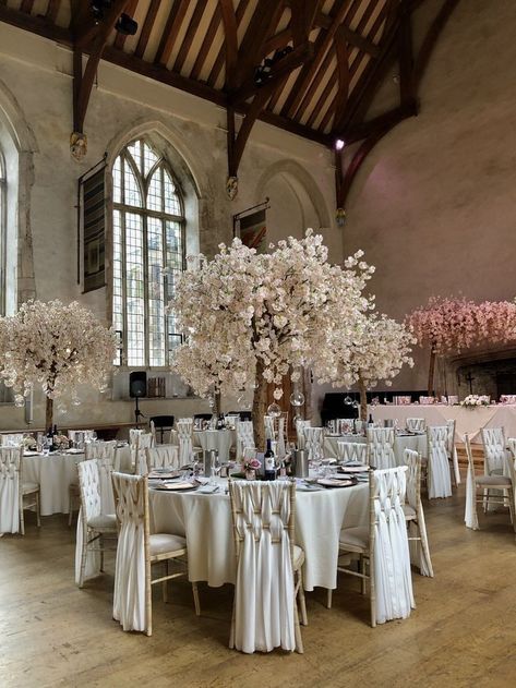 Tree Centrepiece Wedding, Cherry Blossom Centerpiece, Blossom Tree Wedding, Luxury Event Decor, Tree Wedding Centerpieces, Wedding Tree Decorations, Wedding Centerpieces Mason Jars, Elegant Wedding Themes, 40th Birthday Party Decorations