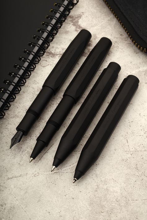 The new Kaweco AL Sport Black Night Edition features a stealthy all-black design. Black Stationary, Black Pen, Latest Technology Gadgets, Stationary Store, Drafting Tools, Study Stationery, Artist Supplies, Pencil Design, New Pen