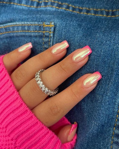 15 Chrome French Tip Manicure You'll Want To Try Multi Colored Chrome Nails, Popular Nail Ideas, Chrome French Tip Nails, Nail Ideas For 2023, Chrome French Tip, Tip Manicure, Chrome French, French Tip Manicure, Chrome Nail Art