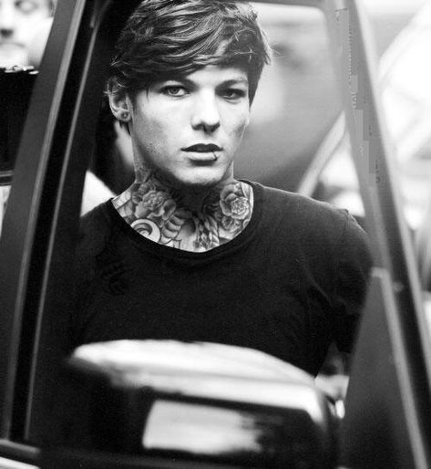 Punk One Direction, Punk Edits, One Direction Pictures, Louis Williams, 1 Direction, Larry Stylinson, Famous Faces, Louis Tomlinson, One Direction